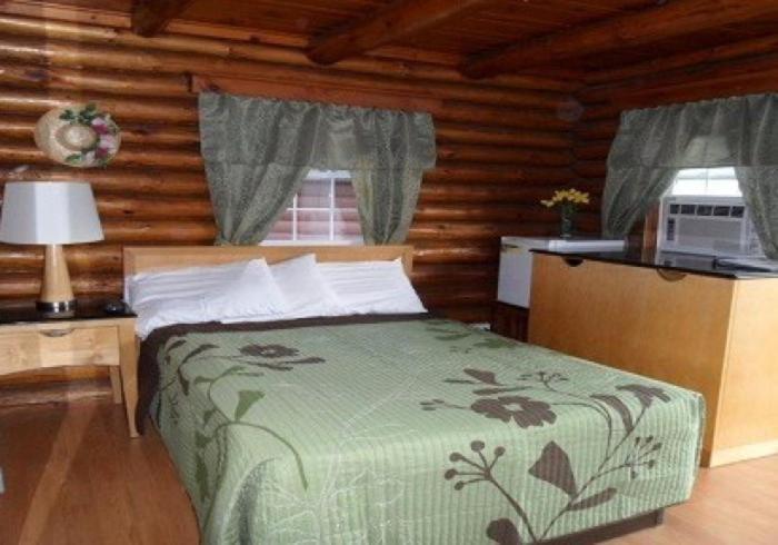 Seven Dwarfs Motel & Cabins Lake George Bagian luar foto