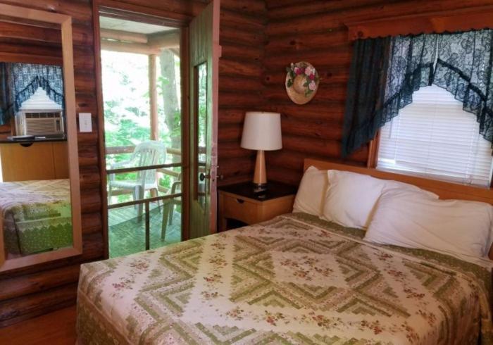 Seven Dwarfs Motel & Cabins Lake George Bagian luar foto