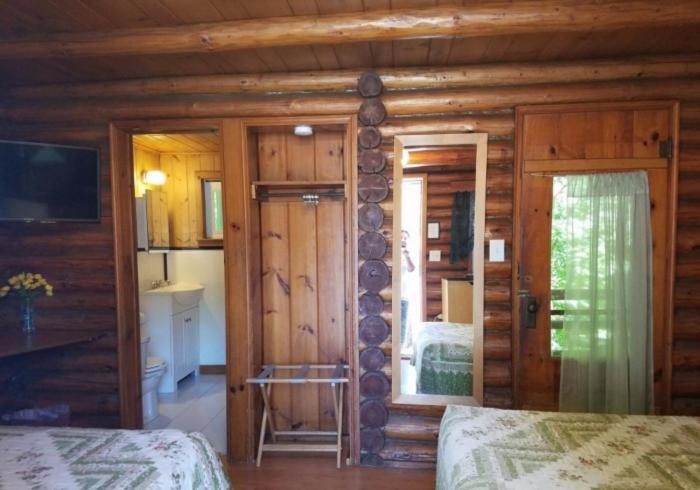Seven Dwarfs Motel & Cabins Lake George Bagian luar foto