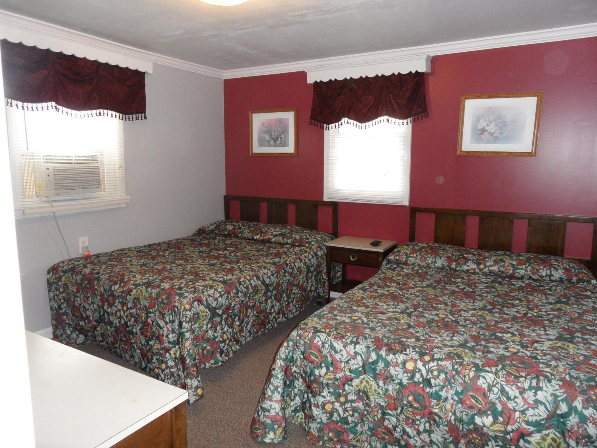 Seven Dwarfs Motel & Cabins Lake George Bagian luar foto